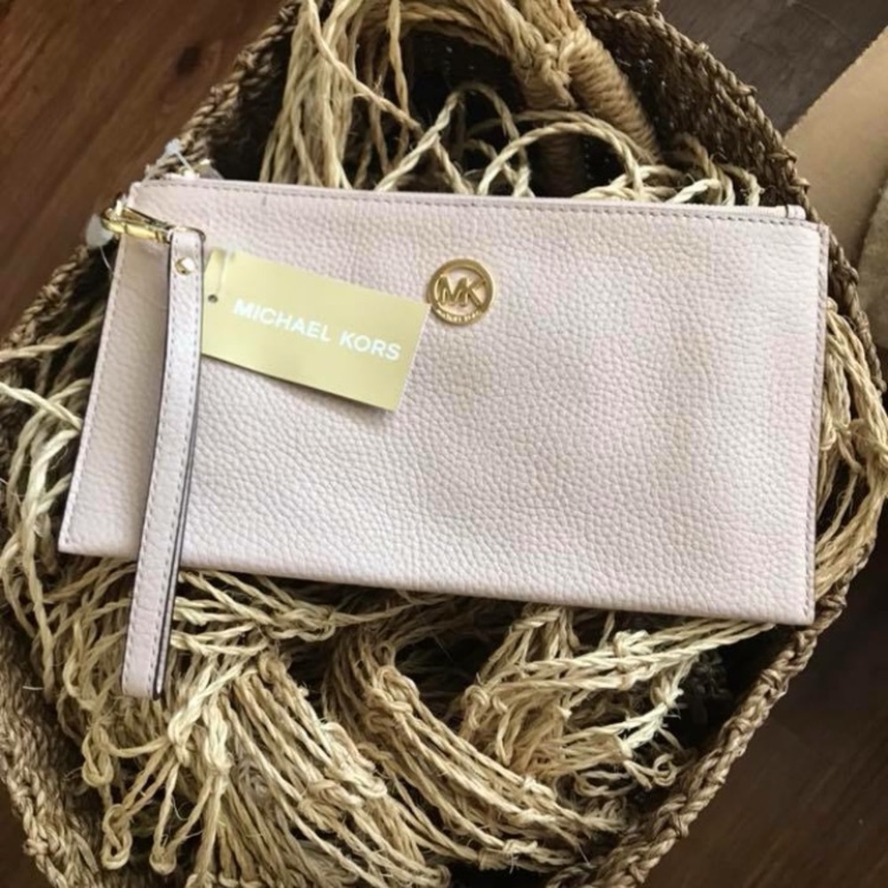 Micheal kors wallet